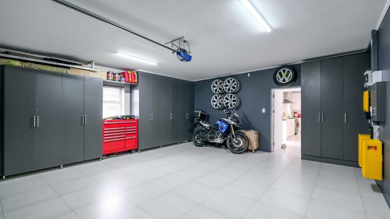 4 Bedroom Property for Sale in Blue Mountain Village Western Cape